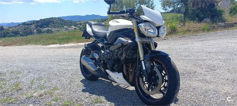 Triumph Street Triple – Vista 3