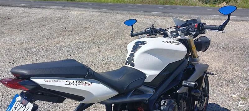 Triumph Street Triple – Vista 9
