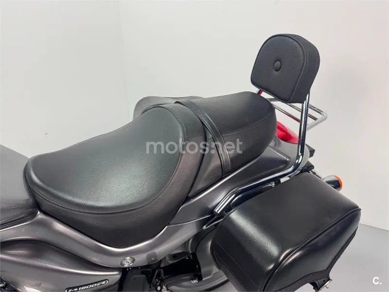 Suzuki Intruder M1800R – Vista 17