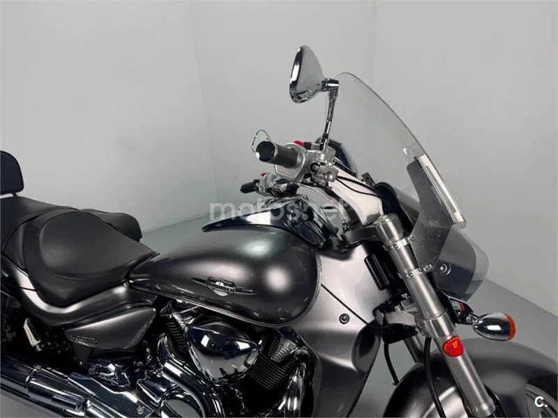 Suzuki Intruder M1800R – Vista 3