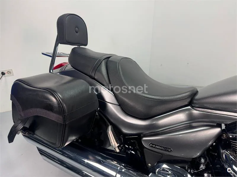 Suzuki Intruder M1800R – Vista 6