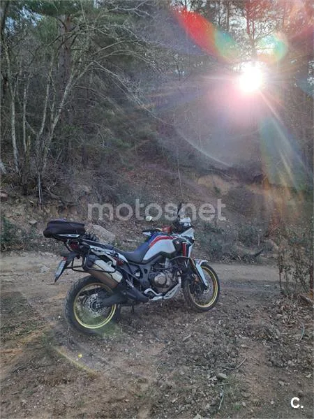 Honda CRF 1000L Africa Twin – Vista 4
