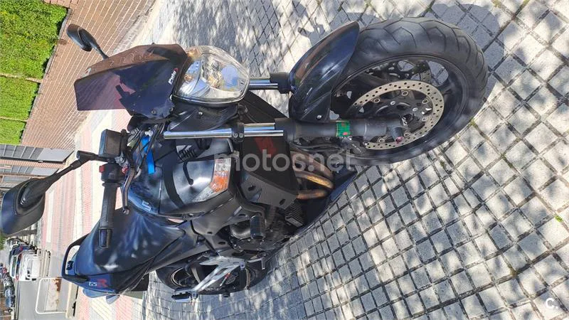 Suzuki GSR 600 – Vista 2