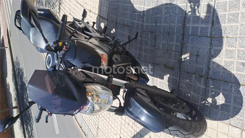 Suzuki GSR 600 – Vista 3