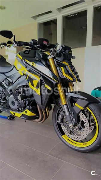 Suzuki GSX-S – Vista 2