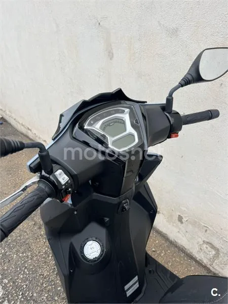 Kymco Agility S 125 – Vista 7