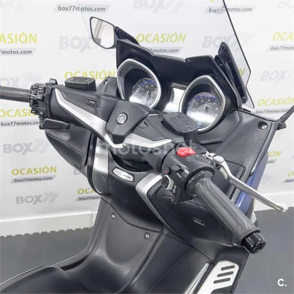 Yamaha TMAX – Vista 21