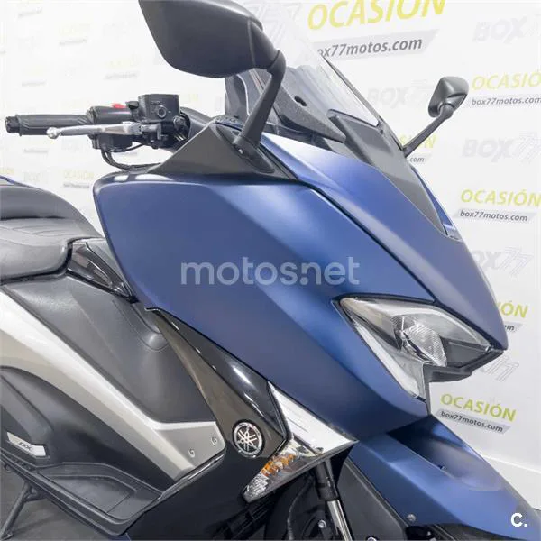 Yamaha TMAX – Vista 23