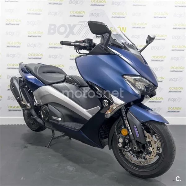 Yamaha TMAX – Vista 4