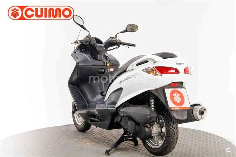Suzuki Burgman 125 – Vista 6