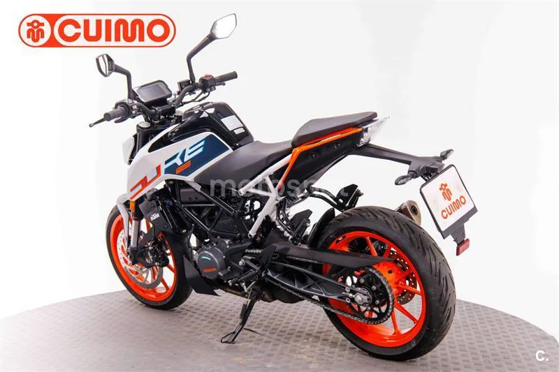 KTM 125 – Vista 6