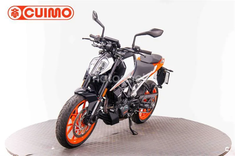 KTM 125 – Vista 9