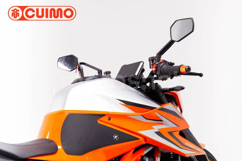 KTM 1290 Super Duke R – Vista 15