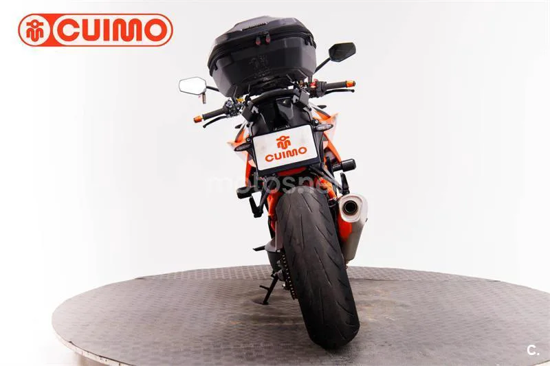 KTM 1290 Super Duke R – Vista 5