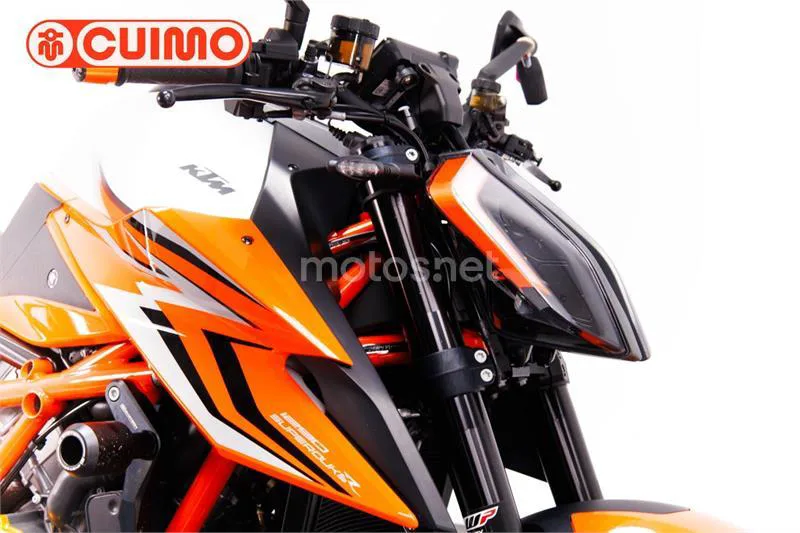 KTM 1290 Super Duke R – Vista 11