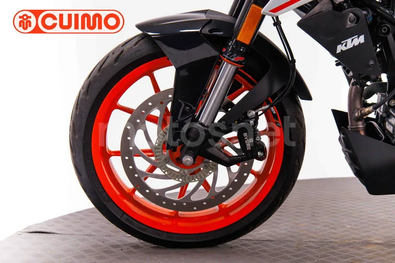 KTM 125 – Vista 21