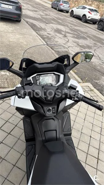 Honda Forza 125 – Vista 2