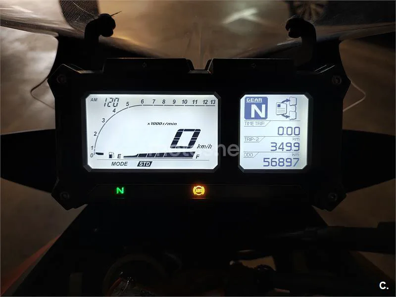Yamaha MT-09 Tracer – Vista 9