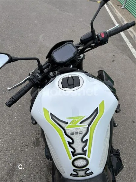 Kawasaki Z 900 – Vista 3