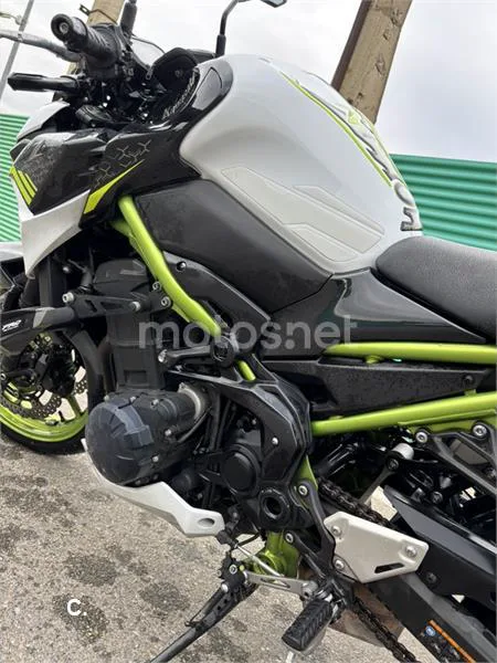 Kawasaki Z 900 – Vista 5