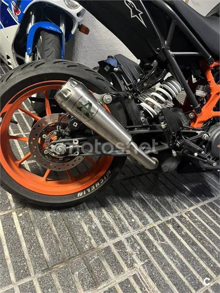 KTM 125 – Vista 6