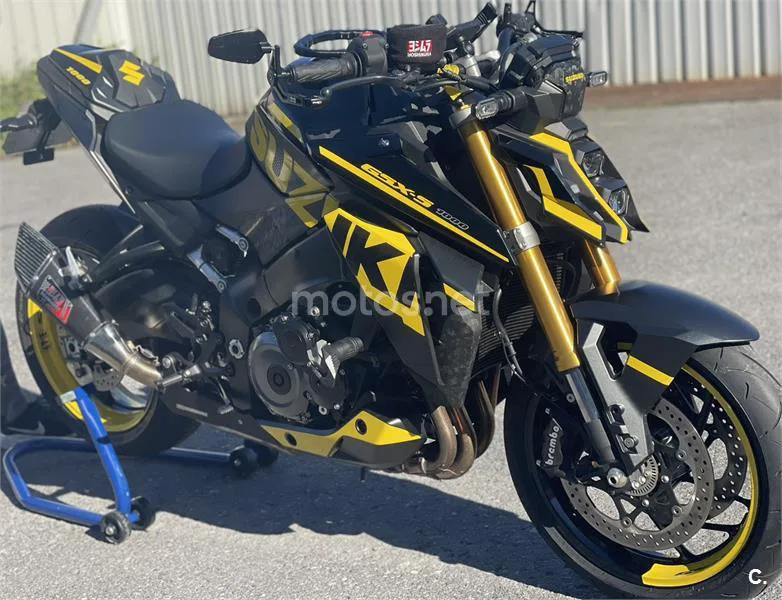 Suzuki GSX-S – Vista 7