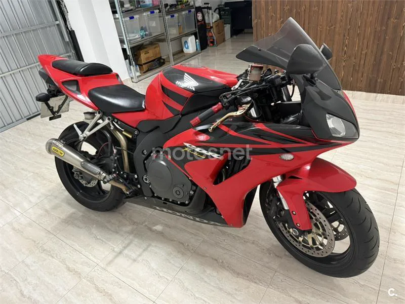 Honda CBR 1000RR Fireblade – Vista 2