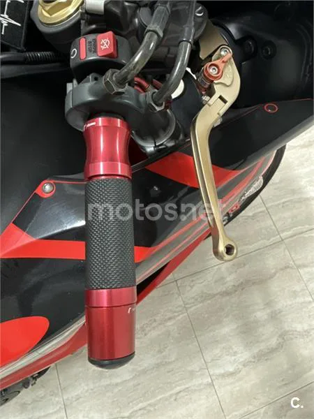 Honda CBR 1000RR Fireblade – Vista 5