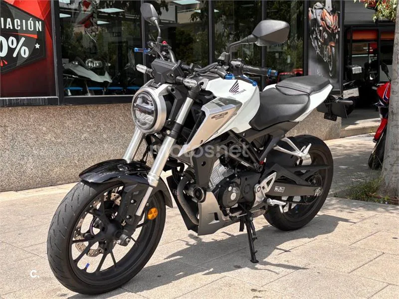 Honda CB 125 R – Vista 5