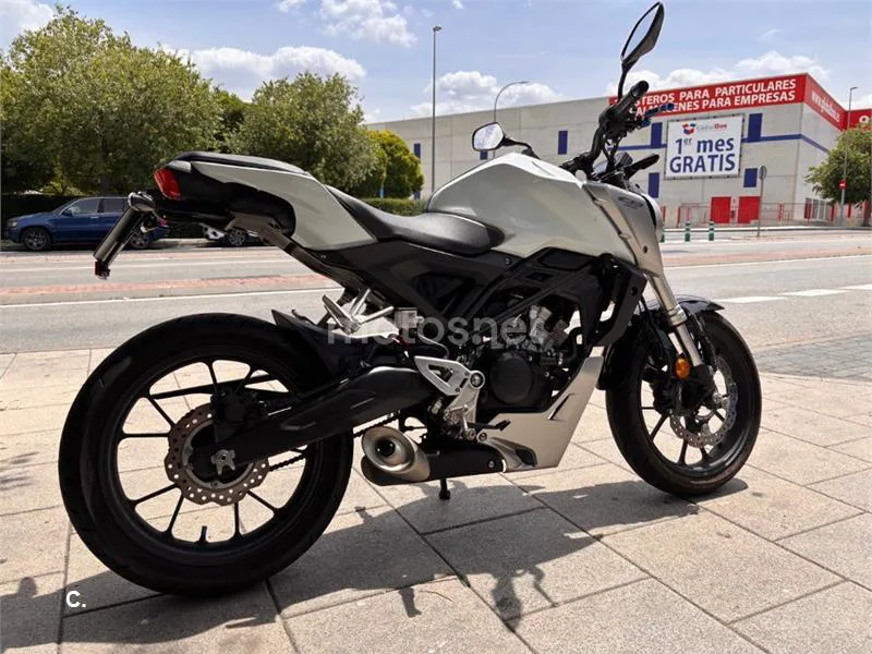Honda CB 125 R – Vista 10