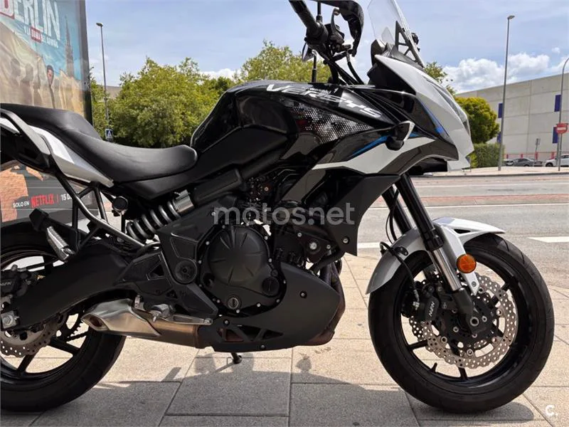 Kawasaki Versys – Vista 8