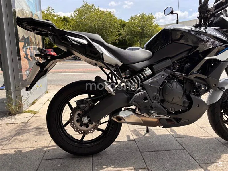 Kawasaki Versys – Vista 9