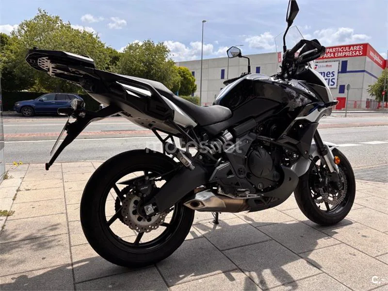 Kawasaki Versys – Vista 10
