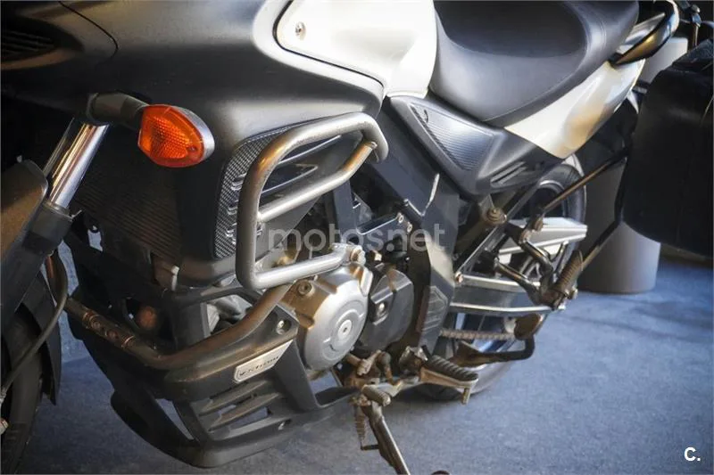 Suzuki V-Strom 650 – Vista 16