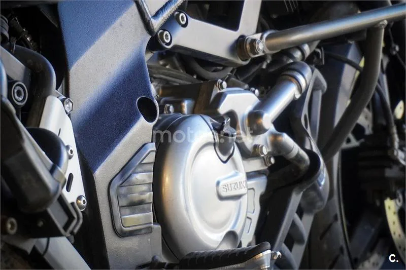 Suzuki V-Strom 650 – Vista 4