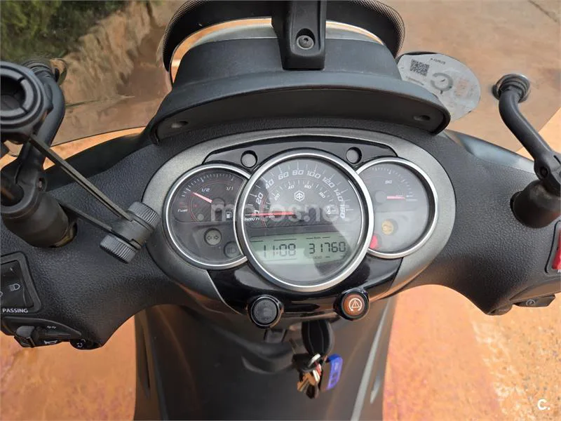 Piaggio Beverly – Vista 4