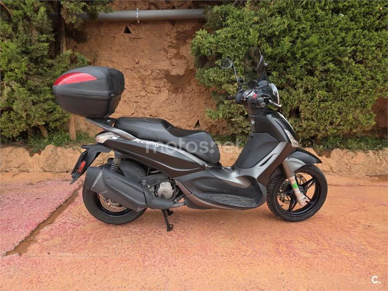 Piaggio Beverly – Vista 7