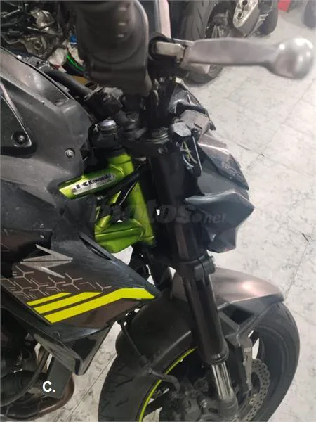 Kawasaki Z 900 – Vista 6