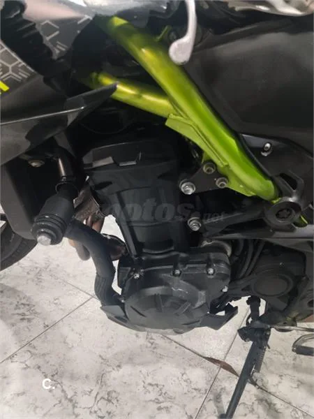 Kawasaki Z 900 – Vista 7