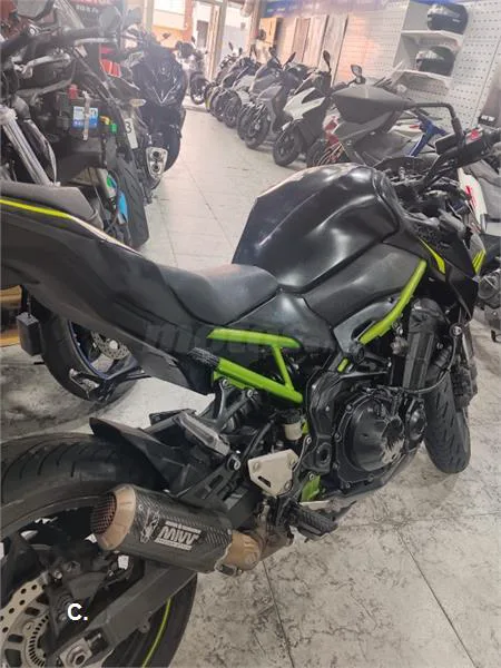 Kawasaki Z 900 – Vista 9