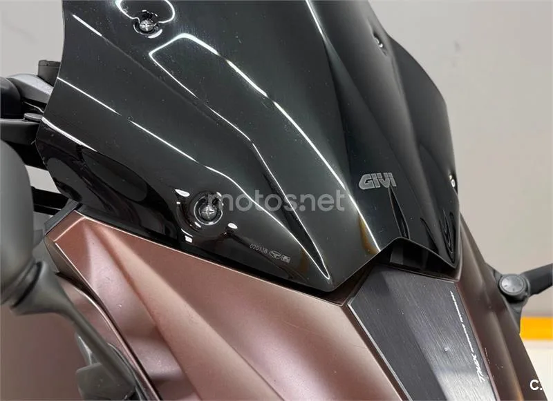 Yamaha TMAX 530 – Vista 19