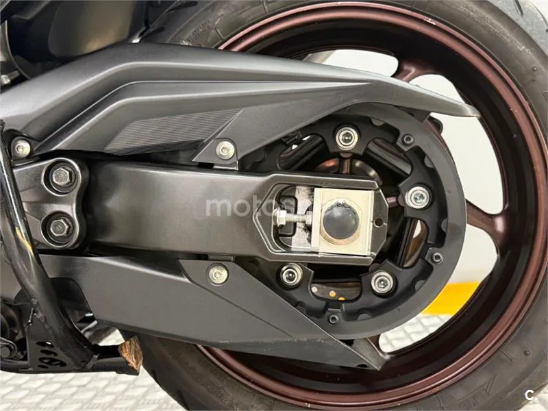 Yamaha TMAX 530 – Vista 21