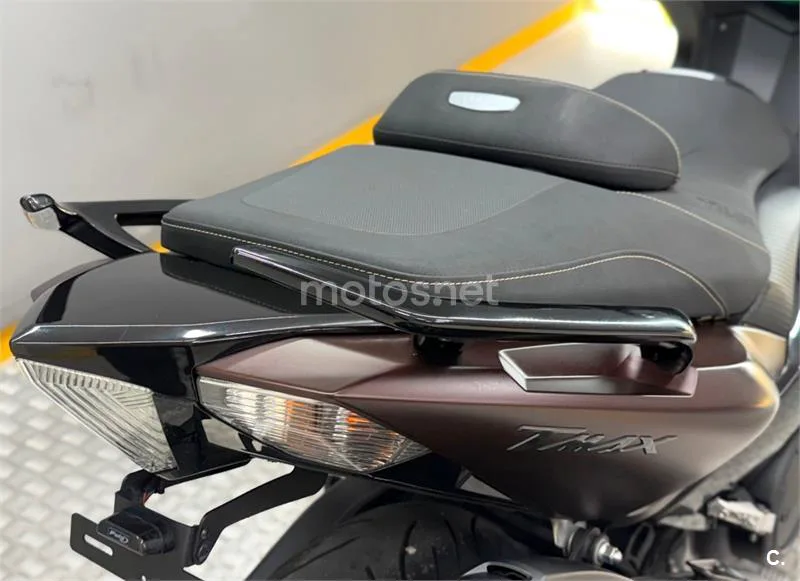 Yamaha TMAX 530 – Vista 10