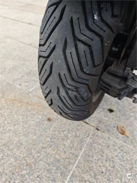 Kymco Xciting S 400 – Vista 7