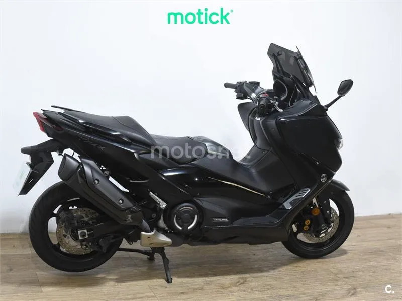 Yamaha TMAX 560 – Vista 11