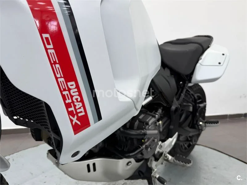 Ducati DesertX – Vista 15