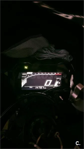Yamaha R7 – Vista 3
