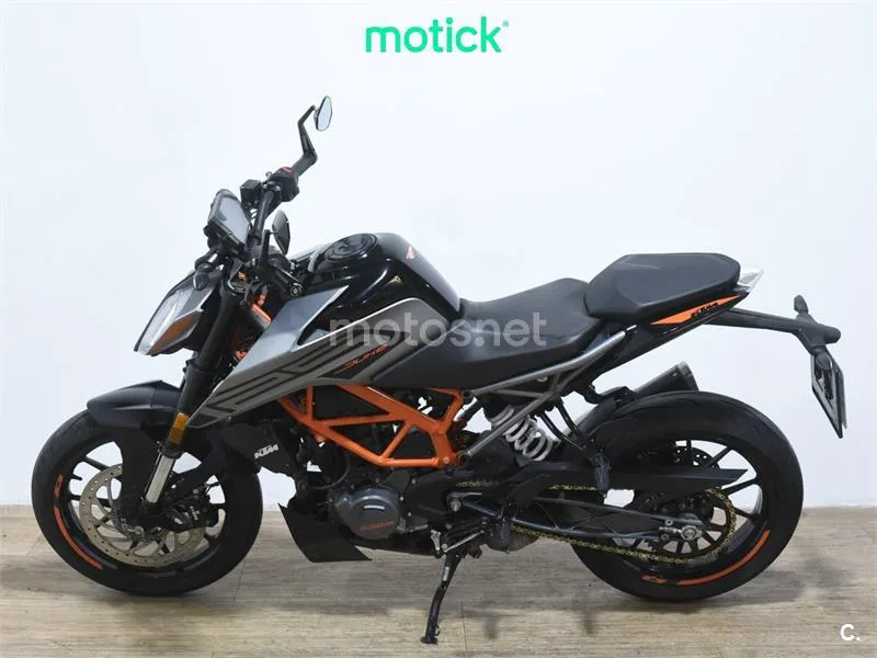 KTM 125 – Vista 7