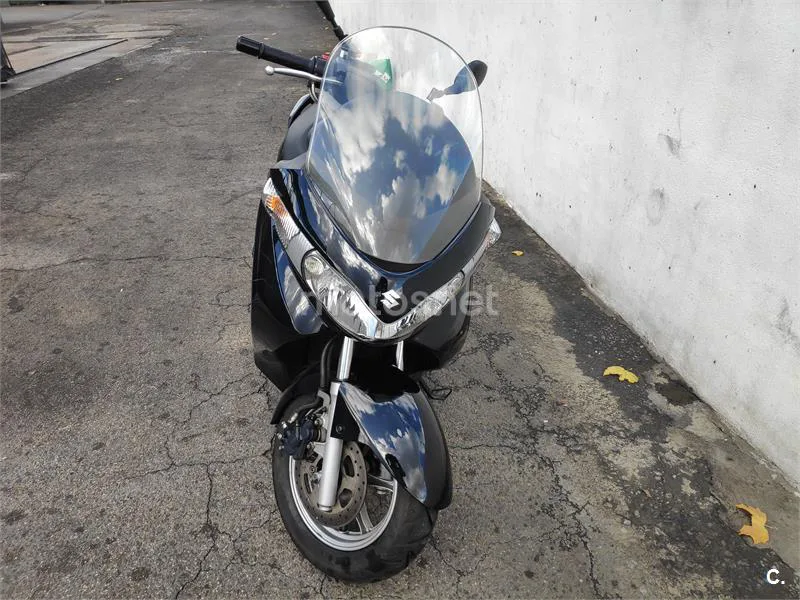 Suzuki Burgman 200 – Vista 3