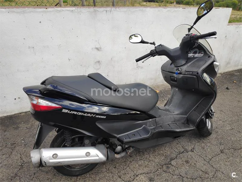 Suzuki Burgman 200 – Vista 4